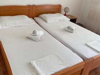 Villa Apartments Babaja - Studio Apartment with Balcony Ap 4 - 8