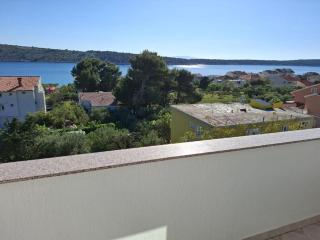 Rab Diving Mirko - Two Bedroom Apartment with Sea View 5A - 2