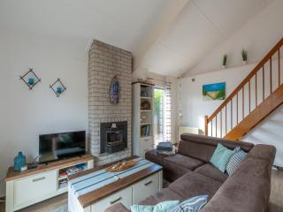 Lovely holiday home in Julianadorp - 8