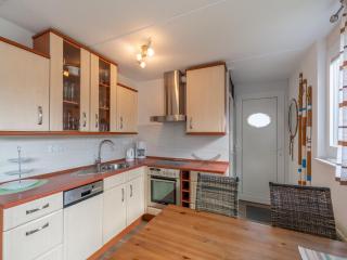 Lovely holiday home in Julianadorp - 6