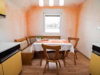 Quiet and Sunny Apartment with Balcony - Two Bedroom Apartment with Balcony - 8