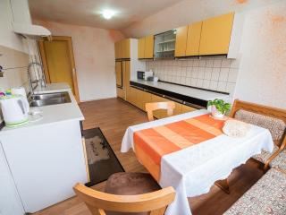Quiet and Sunny Apartment with Balcony - Two Bedroom Apartment with Balcony - 1
