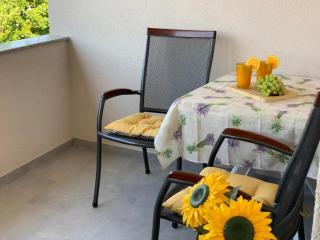 One Bedroom Apartment with Balcony 1 - 1