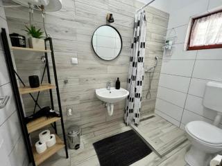 One Bedroom Apartment with Balcony 1 - 2