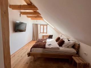 Mountain View Villa with Sauna and Hot-Tub - Three Bedroom Villa with Sauna and Hot-Tub - 1