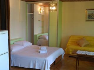 Studio Apartment with Sea View and Balcony - 3