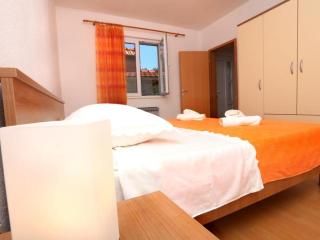 One-Bedroom Apartment With Terrace A2 - 6