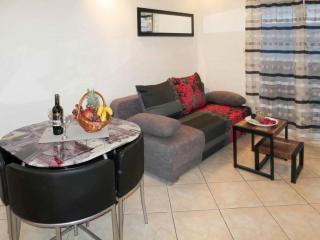 Standard One Bedroom Apartment - 6