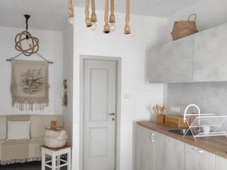 Modern Beachfront Apartments near ibenik - Classic Studio Apartment with Balcony and Sea View - 8