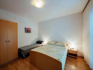 Apartments Pezo - Studio apartment with Terrace Tina 4 - 3