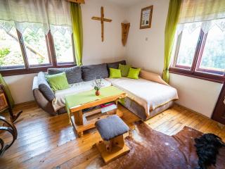 Bloomfield Retreat Country House with Sauna - Three Bedroom Country House - 6