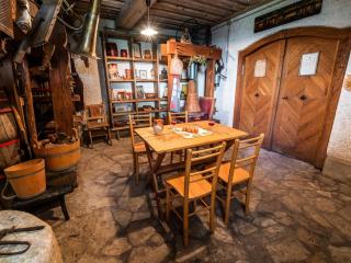 Cozy Countryside Retreat Villa with Hot-Tub - Two Bedroom Villa with Hot Tub - 6