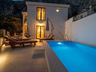 Villa in Makarska with swimming pool - 8