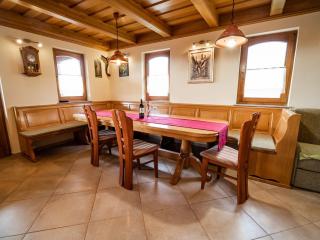 Vivid Hillside Country House with Hot-Tub and Sauna - Two Bedroom Country House - 5