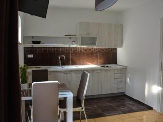 Standard One Bedroom Apartment - 4