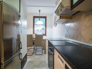 Luce Hilltop Cozy Apartment - Two Bedroom Apartment - 3