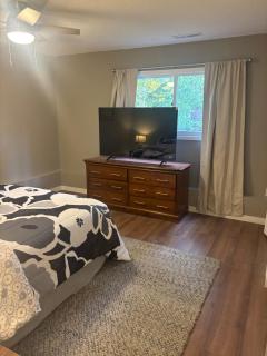 Upscale Anchorage Getaway, Cozy & Newly Remodeled - 4