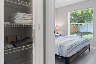 Relaxing 3BR Heated Pool & Hot Tub Retreat - 3