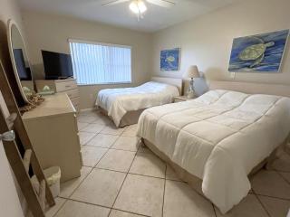 Beachside Condo in Cocoa Beach, Florida - 125 Feet to Beach! - Cocoa Beach - 1
