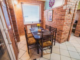 Elegant and Stylish Retreat Apartments with Terrace - Two Bedroom Apartment with Terrace - 4