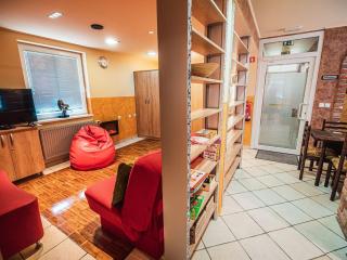 Elegant and Stylish Retreat Apartments with Terrace - Two Bedroom Apartment with Terrace - 9