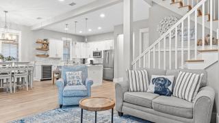 Sandy Smiles by AvantStay Seagrove Walk to Beach Pool - 5