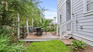 Sandy Smiles by AvantStay Seagrove Walk to Beach Pool - 1