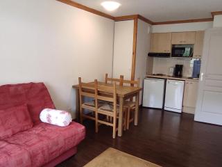 Appartement 4 pers. avec balcon à Super Besse - FR-1-814-158 - 0