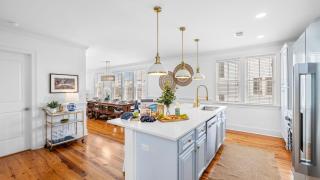1 Block to Beach Newly Renovated 6BDR w Rooftop Views Sand Dune by AvantStay - 5