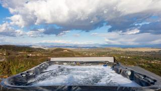 Colina by AvantStay Secluded Mountain Top Oasis w Pool Hot Tub Putting Green - 5