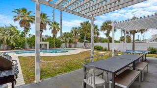 Destin Group Getaway Hot Tub Pool Ping Pong 2 Blocks to Beach Seacrest - 5
