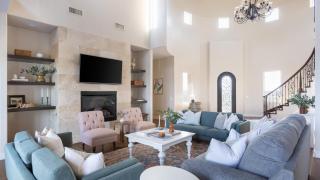 Palazzo Del Sol By AvantStay Breathtaking Home w Mountain Views Hot Tub - 4