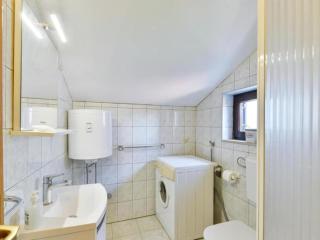 Apartments Franica with Heated Pool and Hot-Tub - One Bedroom Apartment with Balcony - 3