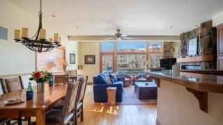 Le Chamonix I by AvantStay Condo w Views in Great Location - 2