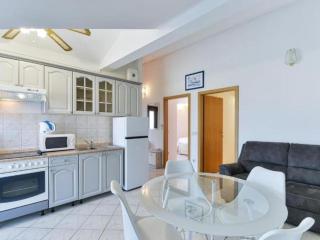 Apartments Franica with Heated Pool and Hot-Tub - Two Bedroom Apartment with Terrace - 4