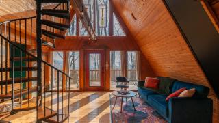 Honeycomb Hideaway by AvantStay Rustic Retreat - 8