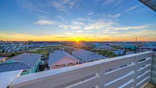 Island Paradise by AvantStay Pool Island Views - 8