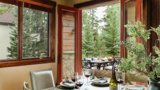 Peak 8 by AvantStay Spacious Modern Cabin w Hot Tub Views - 2