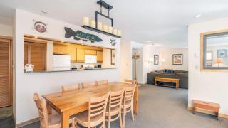 Lulu City 4B by AvantStay Beautiful Condo 100 yards from Lift 7 Permit :3639 - 7