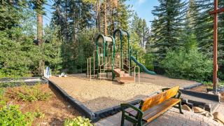 Sierra by AvantStay Ski In Ski Out Near Truckee w Access to Northstar Resort Community - 7