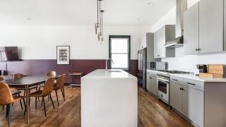 Linda Emmylou Patsy by AvantStay 3 Unit Buyout w 11BR in Heart of Nashville - 2