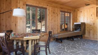 Hunter by AvantStay Riverfront Cabin w Prvt Cottage 5Mins from Palisades - 1
