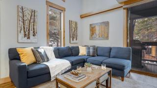 Arroyo by AvantStay Peaceful Mountain Townhouse w Large Private Balcony - 1