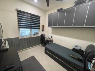 KLIA Semi-D Homestay - 4