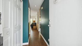 Key West Charming by AvantStay Communal Pool Gated Community Near Fort Zachary Taylor Park Week Long Stays - 5