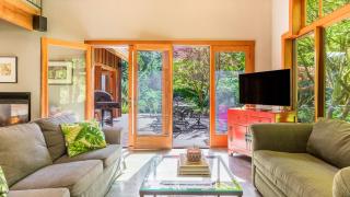 Rhythm Waters by AvantStay Garden Paradise Pond - 3