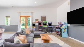 The Date Palm Estate by AvantStay Luxurious Private Retreat - 3