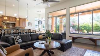 Sandflower by AvantStay Oasis w Pool Golf - 2