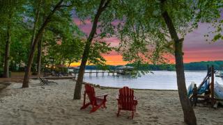 Boathouse Cove by AvantStay Pool Swim Dock Hot Tub - 4
