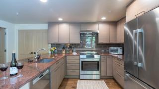 River Edge A by AvantStay Three BR Condo In Historic Depot District - 6